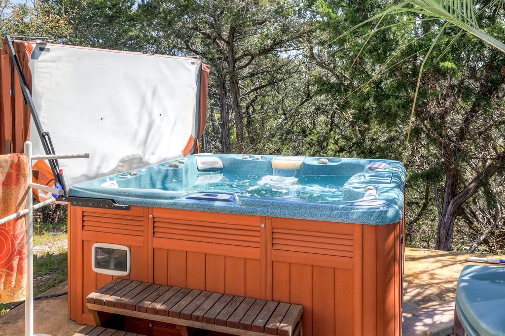 Готель Tnt Hill Country Getaways Helotes Екстер'єр фото